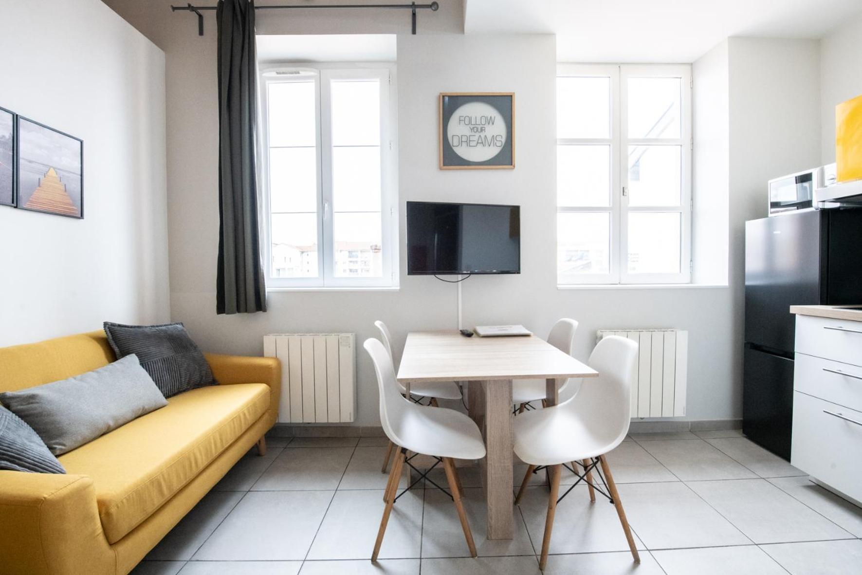 Duplex Scandinave A Cosy Et Calme - Lyon Part-Dieu Luaran gambar